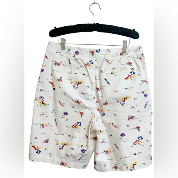 Lands’ End Women's Mid Rise Elastic Waist Pull On 12" Chino Bermuda Shorts Sz 12 - Picture 3 of 5